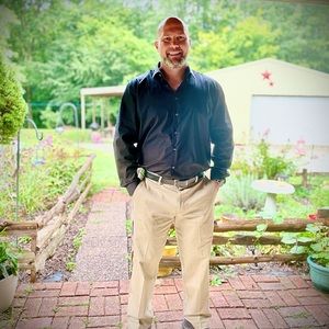 Meet your Posher, Raymond